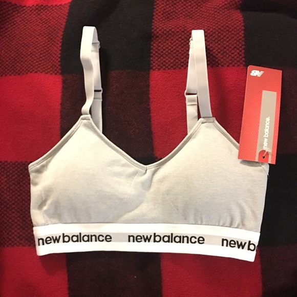 NWT New Balance Medium Support Sport Bra - Picture 1 of 4